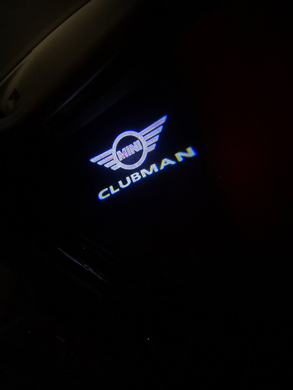 أضواء بروجكتور شعار CLUBMAN عدد 140 (الكمية 1 = 2 شعار فيلم / 2 مصباح باب)