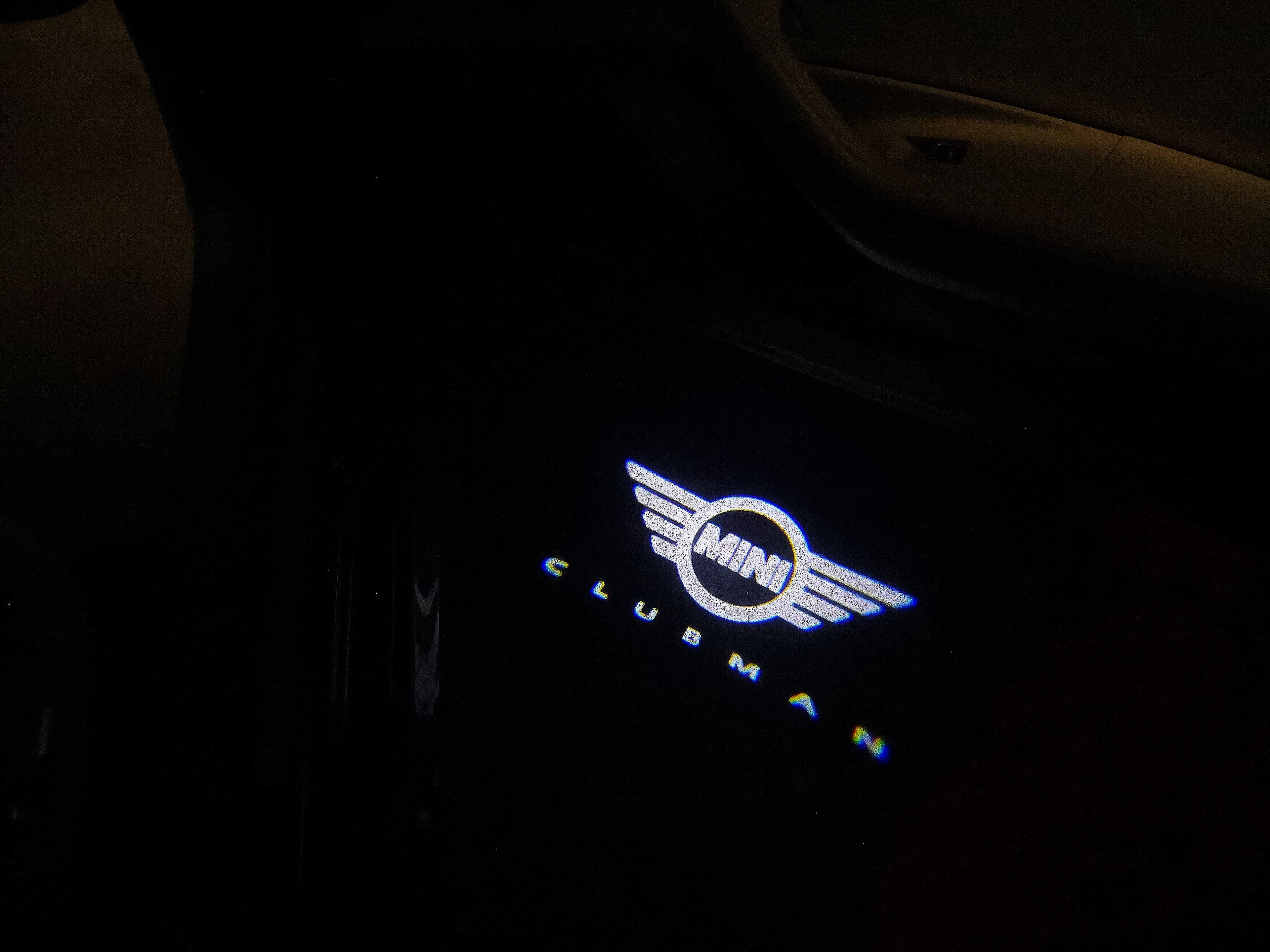 MINI CLUBMAN LOGO PROJECROTR LIGHTS Nr.126 (quantité 1 = 2 Logo Film / 2 feux de porte)