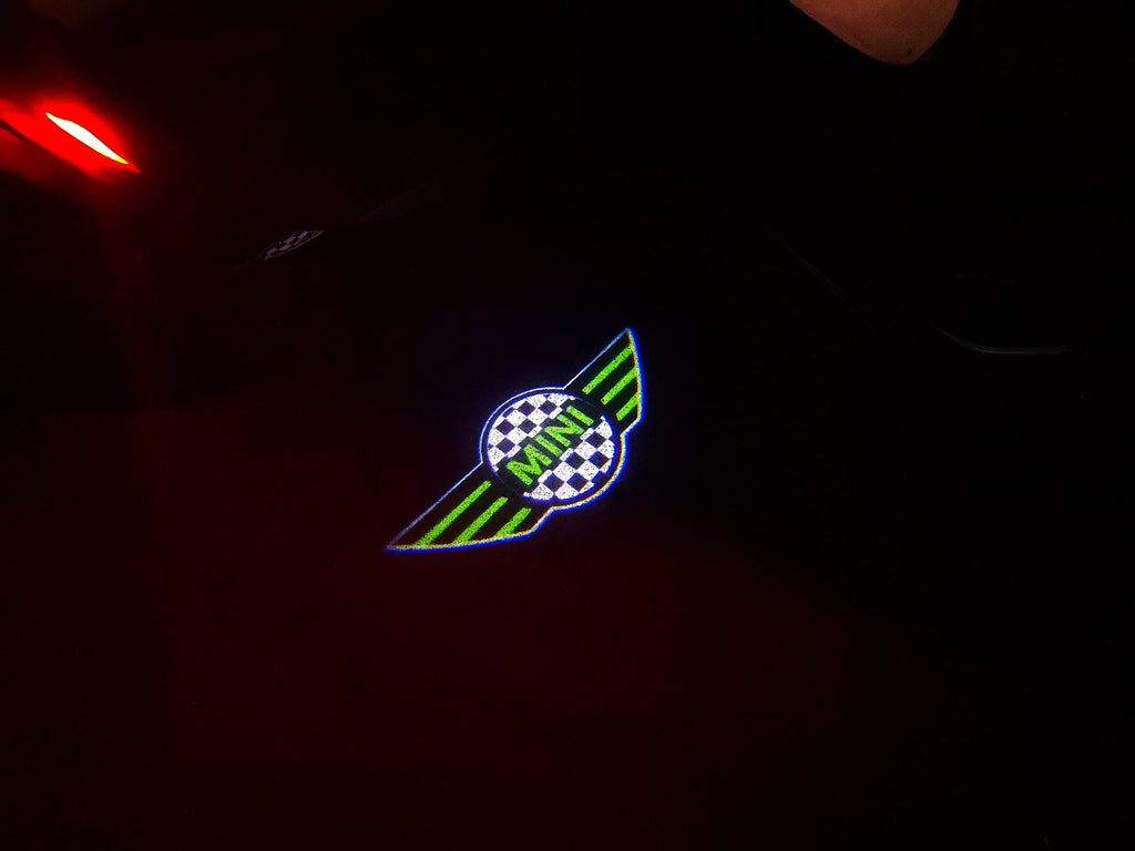 MINI LOGO PROJECROTR LIGHTS Nr.08 (quantité 1 = 2 Film Logo / 2 feux de porte)