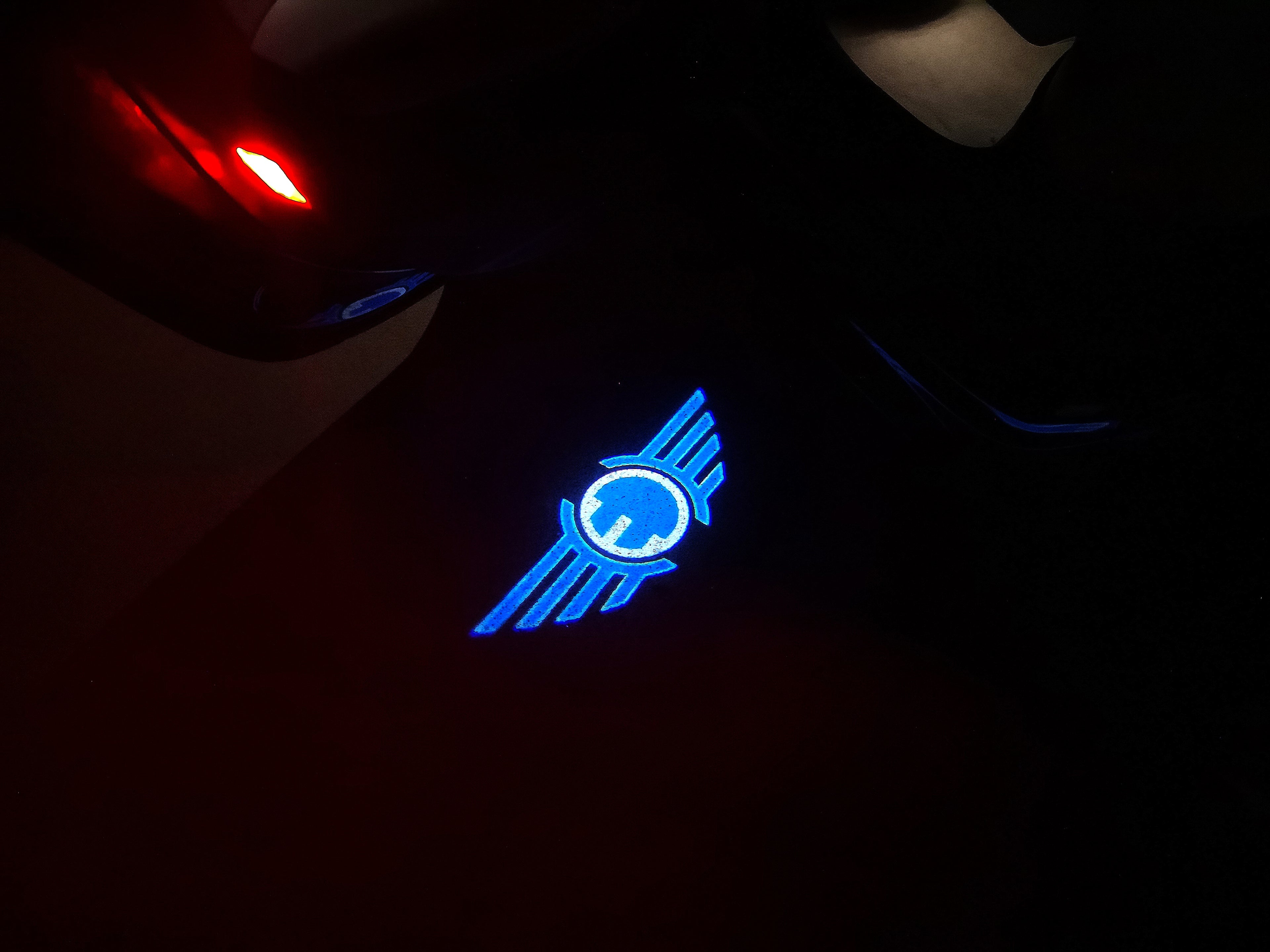 MINI ELECTRIC LOGO PROJECROTR LIGHTS Nr.100 (quantità 1 = 2 Logo Film / 2 luci porta)