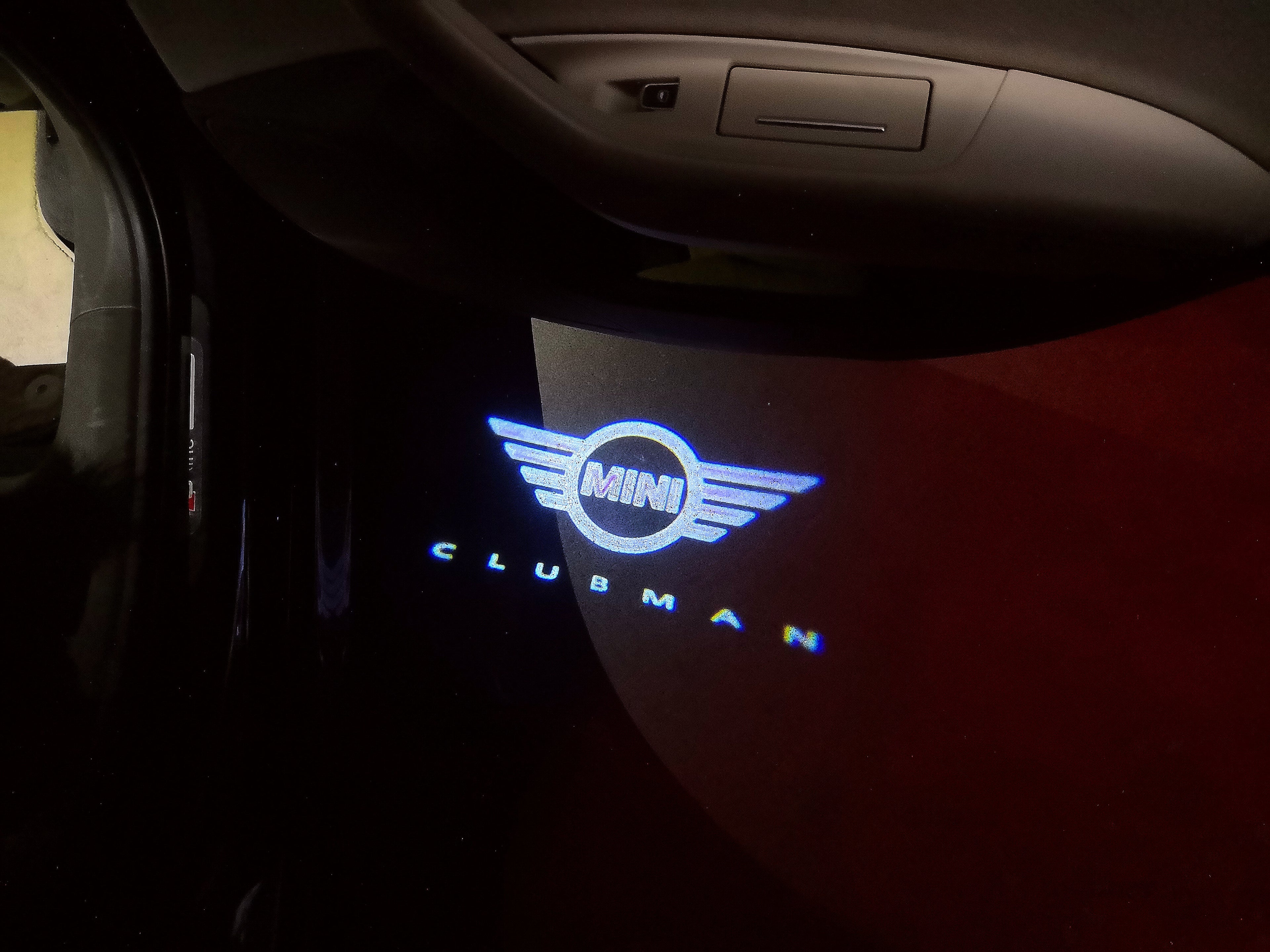 MINI CLUBMAN LOGO PROJECROTR LIGHTS Nr.143 (Menge 1 = 2 Logo Film / 2 Türleuchten)