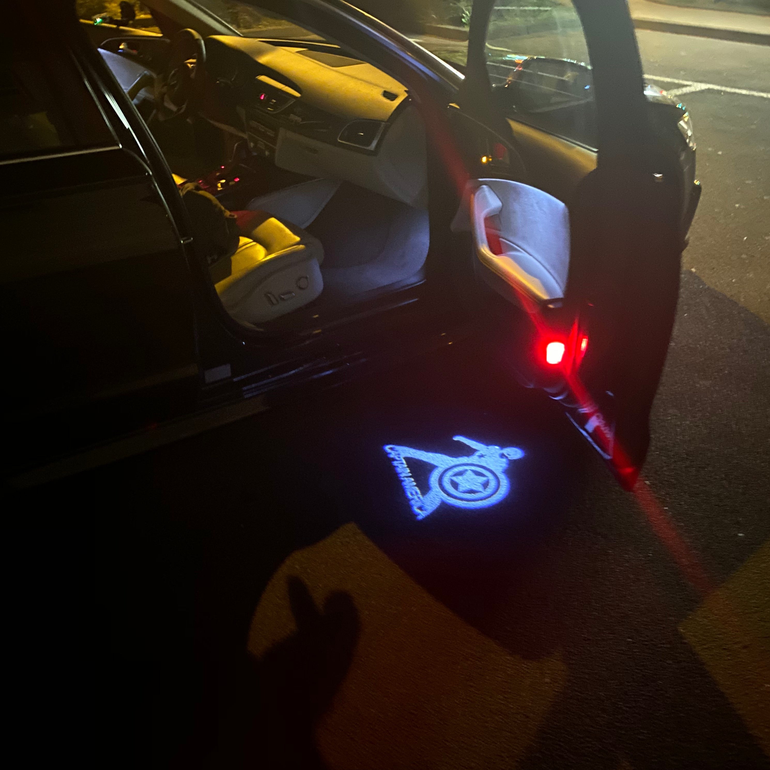 Captian America Logo Nr.248 (Menge 1 = 2 Logofilme /2 Türleuchten)