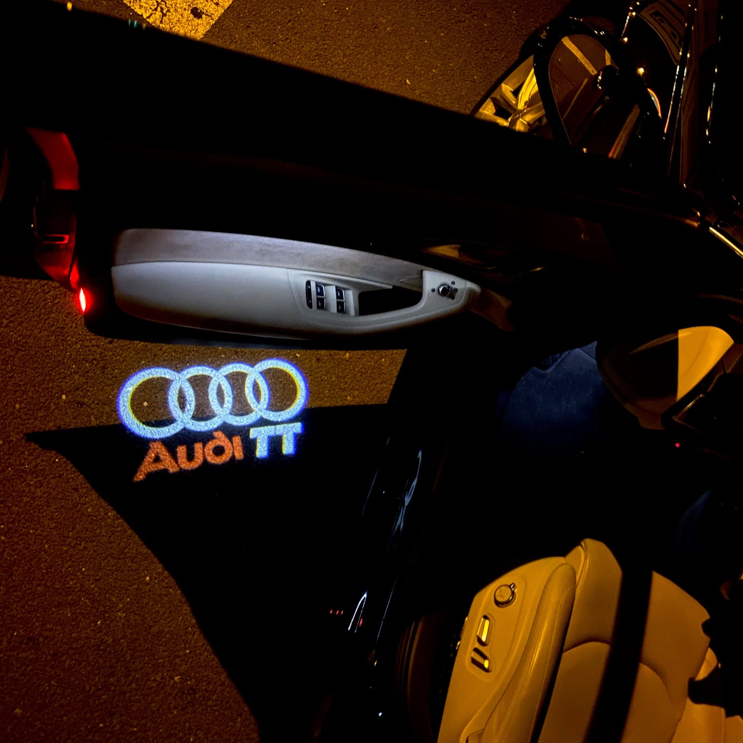 AUDI LOGO PROJECTOR LIGHTS Nr.107 (Menge 1 = 2 Logo Films / 2 Türlichter)