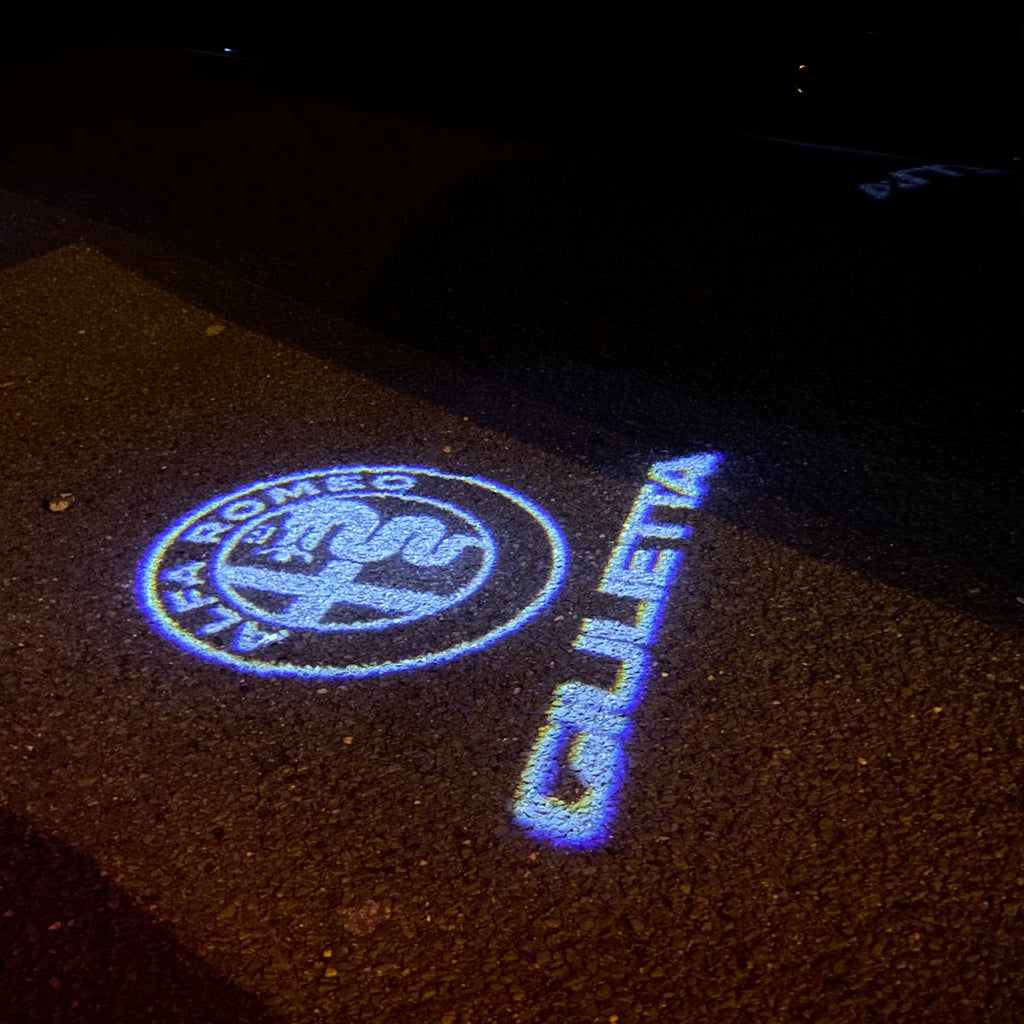 Alfa Romeo Giulietta LUCI PROIETTORI LOGO Nr.84 (quantità 1 = 2 Logo Film / 2 luci porte)