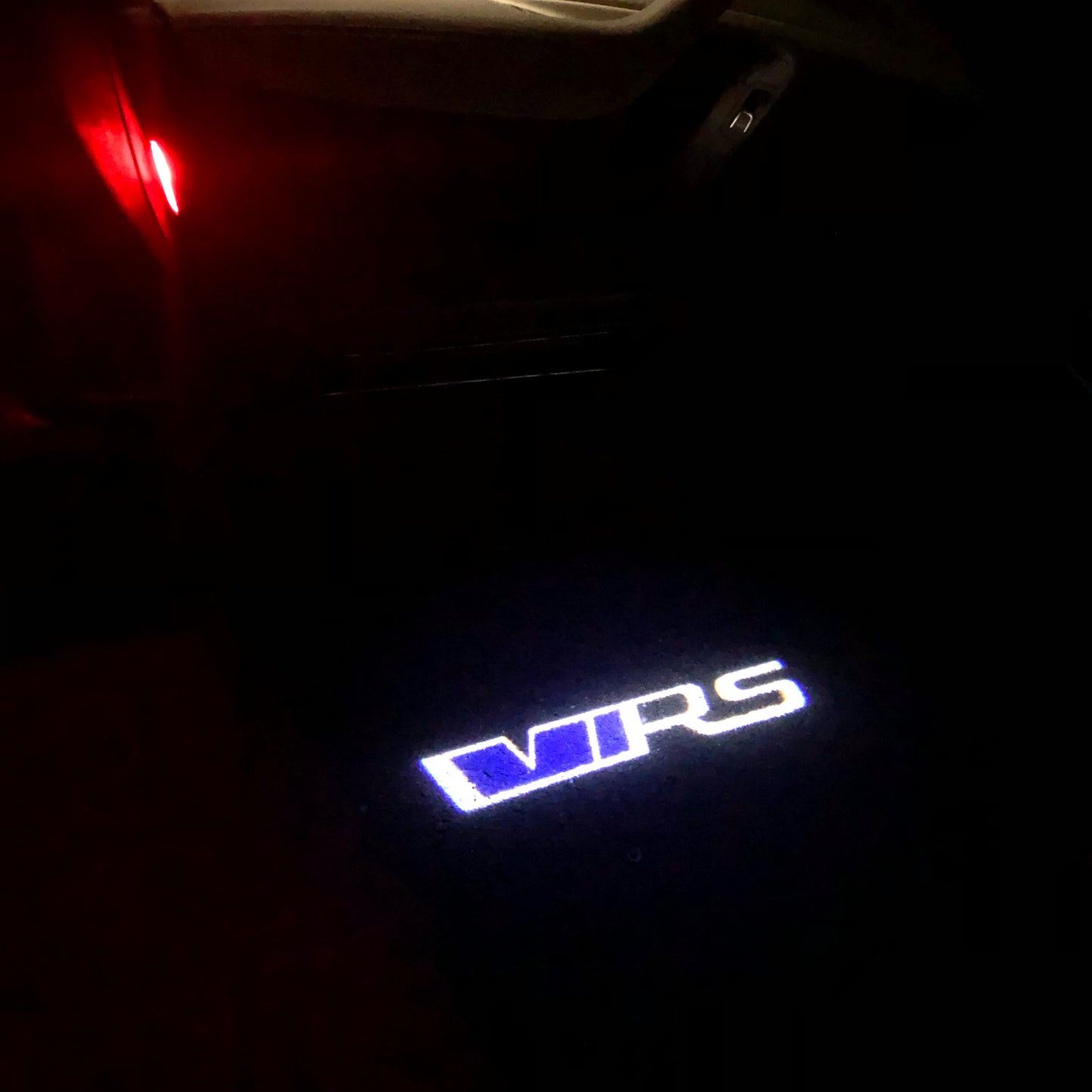 SKODA VRS LOGO PROJECTOR LIGHTS Nr.31 (quantité 1 = 2 Logo Film / 2 portes lumières)