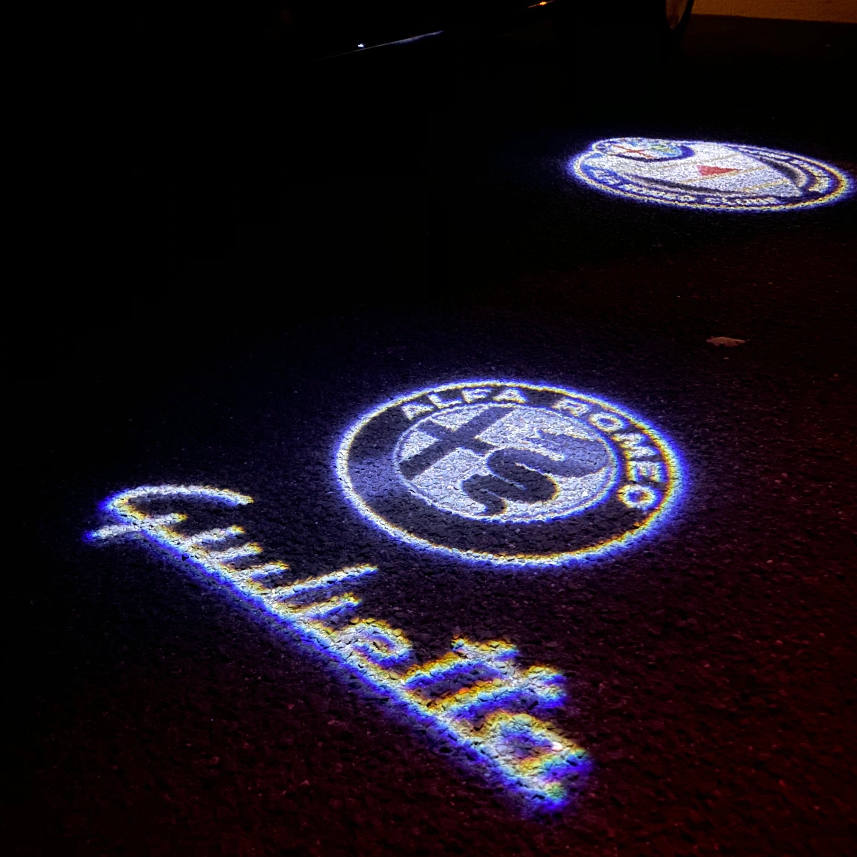Alfa Romeo Giulietta LOGO PROJECTOR LIGHTS N.79 (quantité 1 = 2 Logo Film / 2 porte lumières)