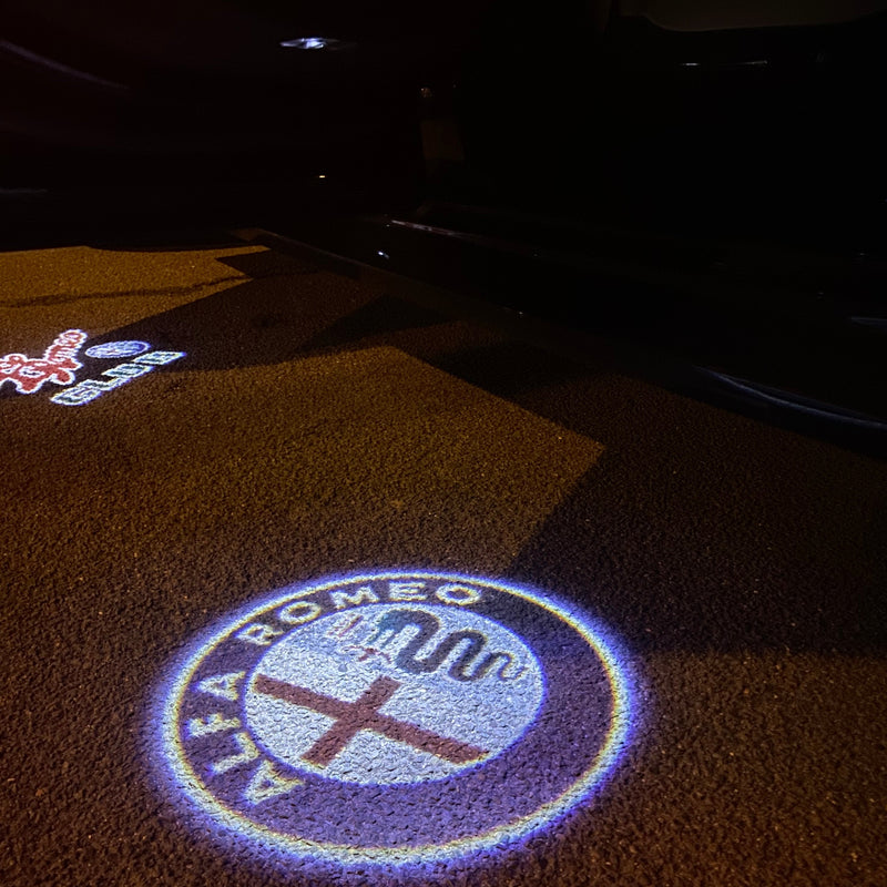 Alfa Romeo LOGO LOGO LIGHTS Nr.37 (الكمية 1 = 2 شعار فيلم / 2 باب)