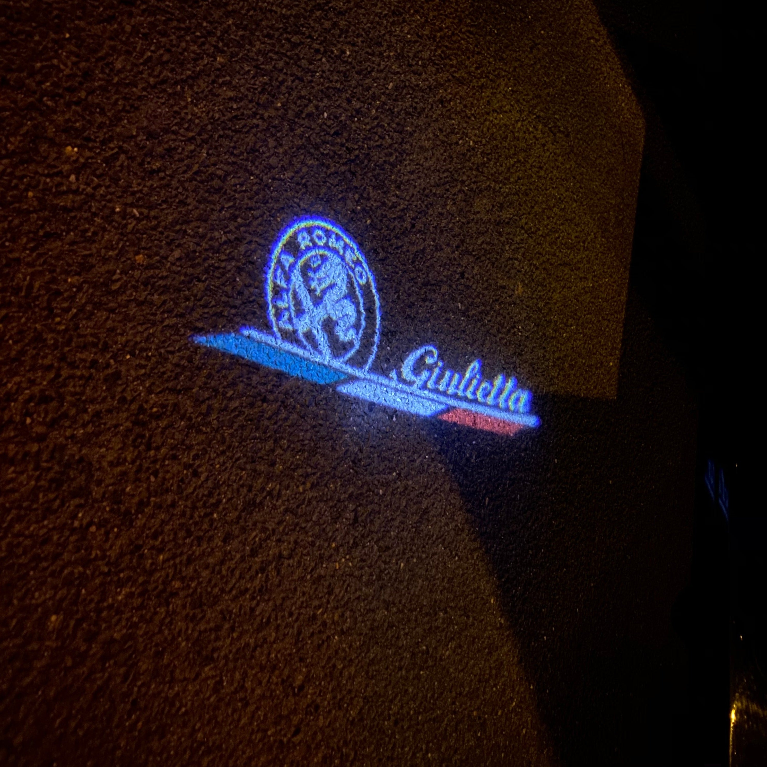 Alfa Romeo Giulietta LOGO PROJECTOT LIGHTS Nr.73 (quantité 1 = 2 Logo Film / 2 feux de porte)