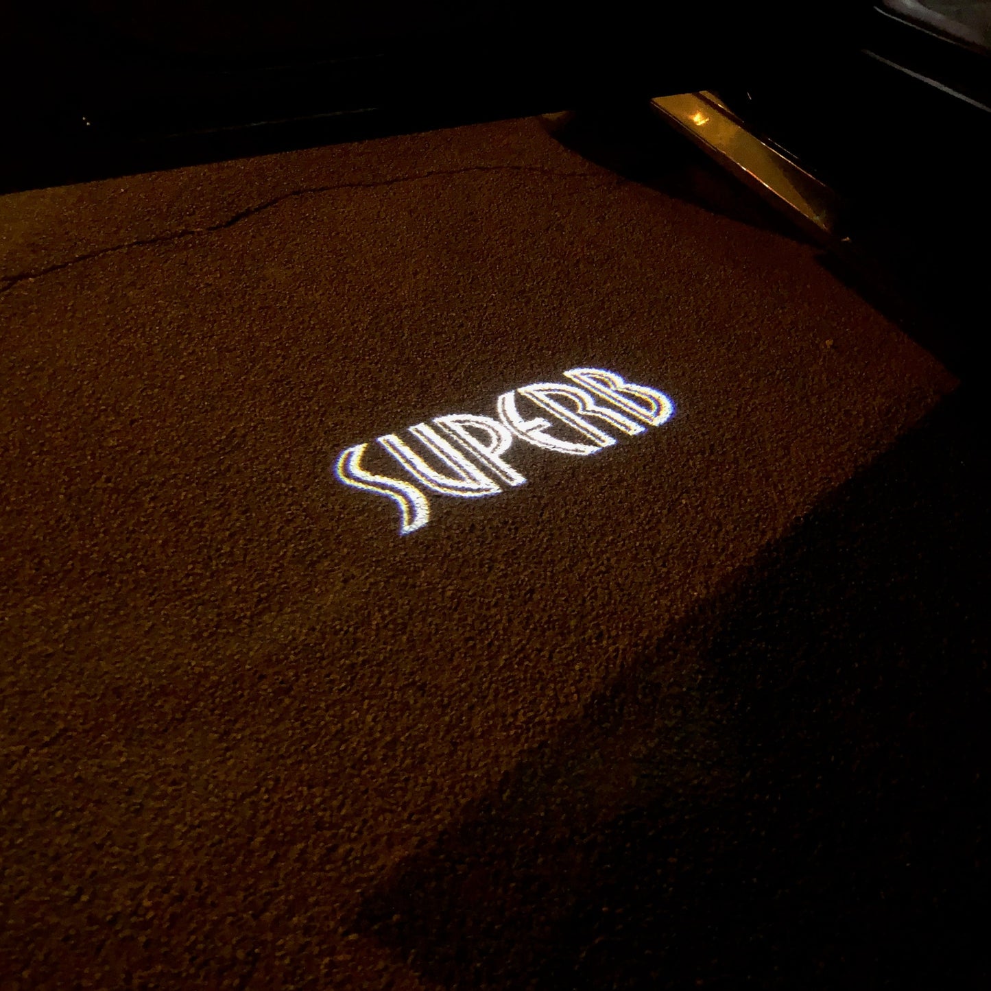 SKODA LOGO PROJEKTOT LIGHTS Nr.90 (Menge 1 = 2 Logo Film / 2 Türlichter)