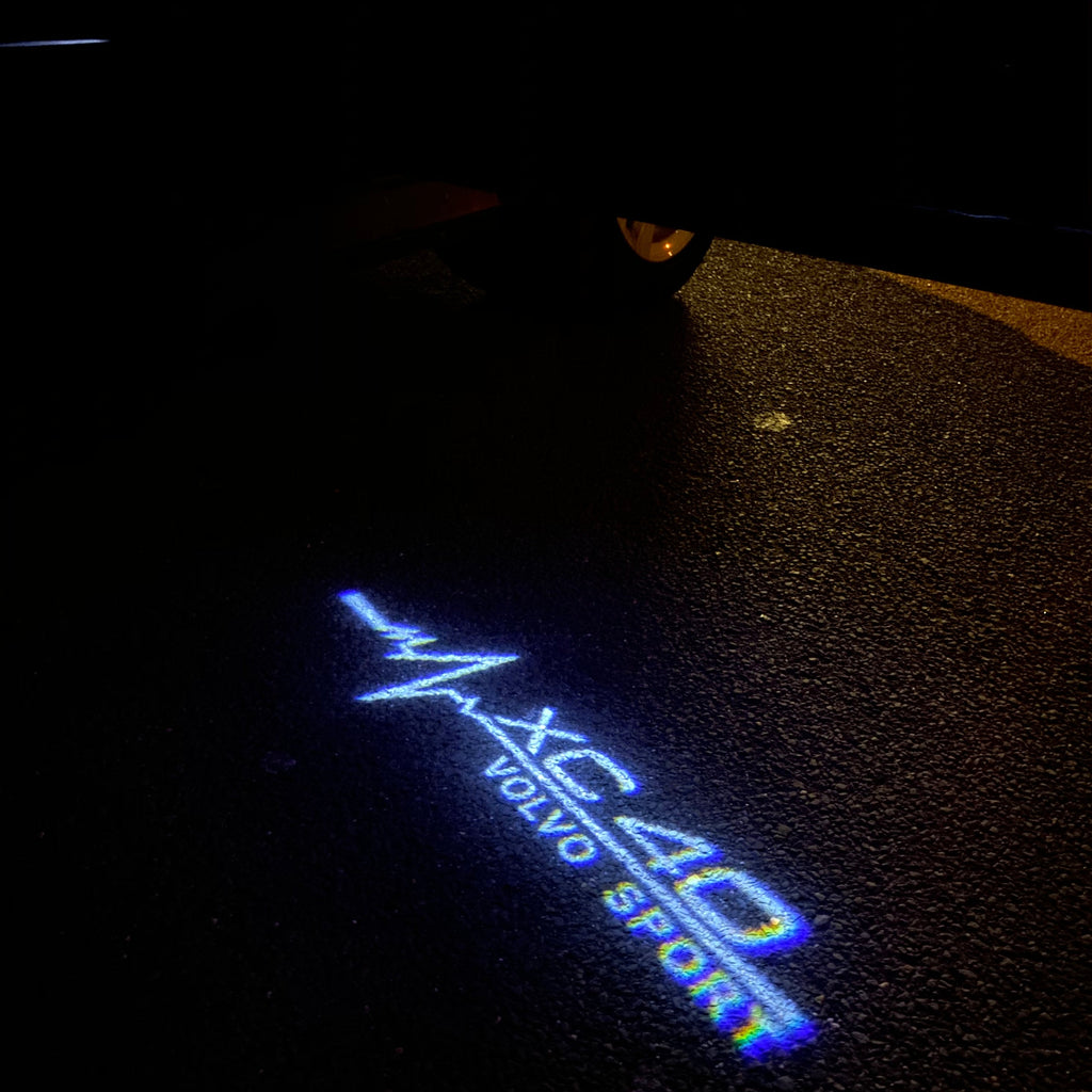 XC 40 LOGO PROJECROTR LUCI Nr.34 (quantità 1 = 2 Logo Film / 2 luci porta)