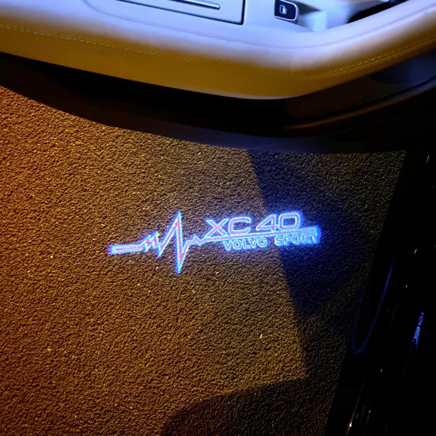 LUCES DE PROYECTOR DE LOGO XC40 Nr.35 (cantidad 1 = 2 Película de Logotipo / 2 Luces de puerta)