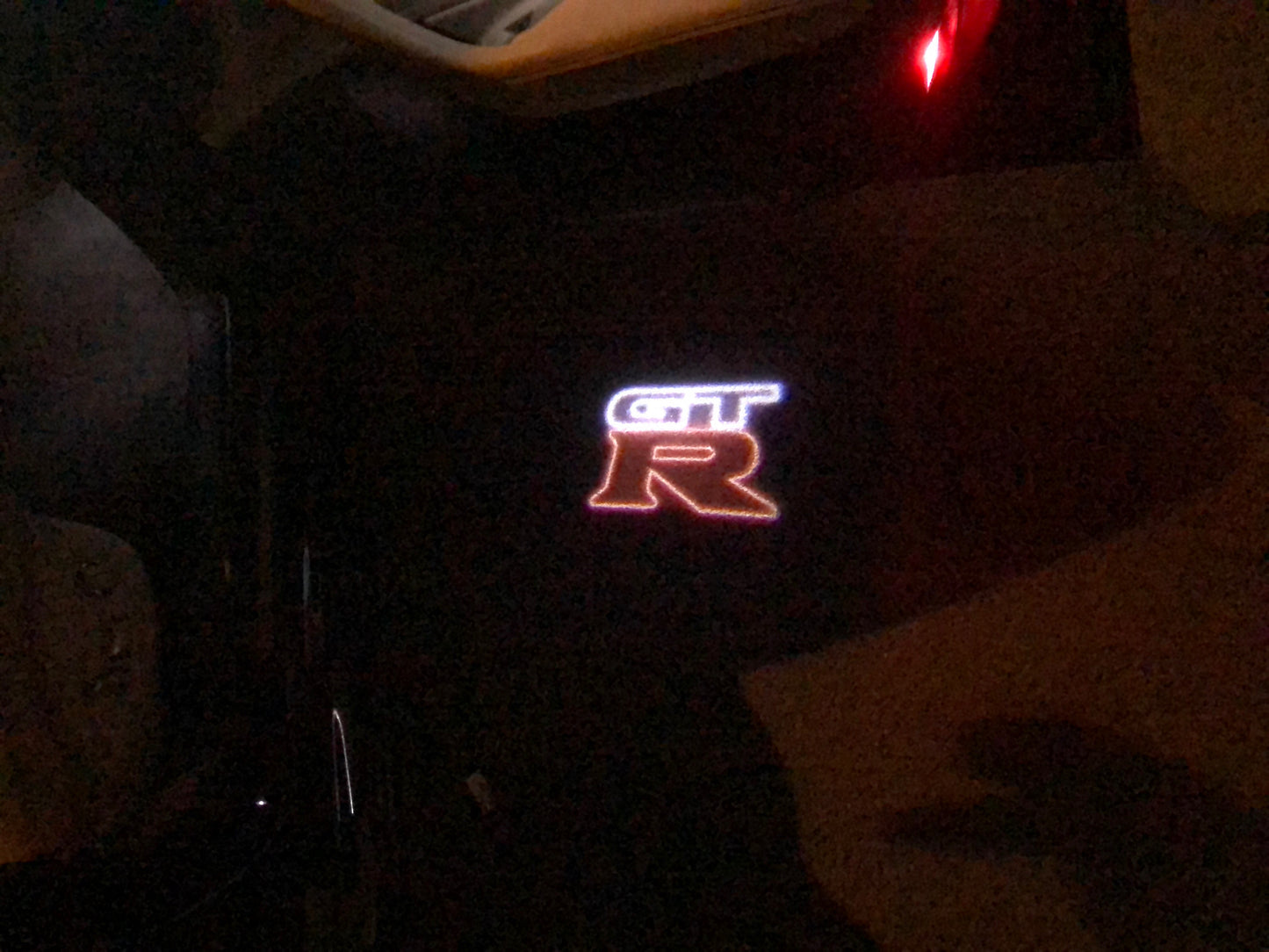 LUCES DE PROYECTO GTR N ° 04 (cantidad 1 = 2 películas con logotipo / 2 luces de puerta）