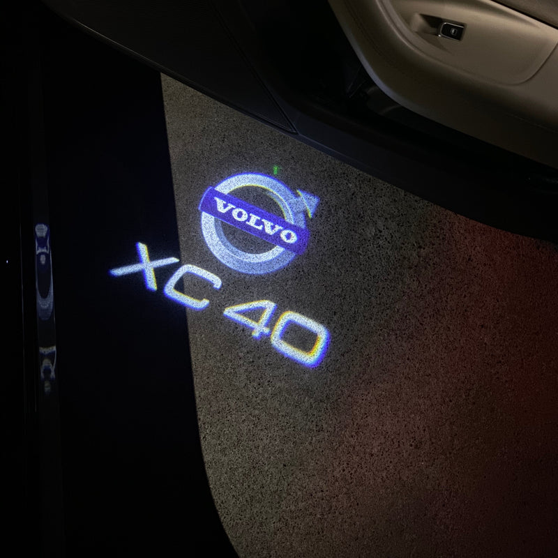 LAMPES DE PROJECTEUR AVEC LOGO Volvo XC40 Nr.31 (quantité 1 = 2 Film Logo / 2 feux de porte)