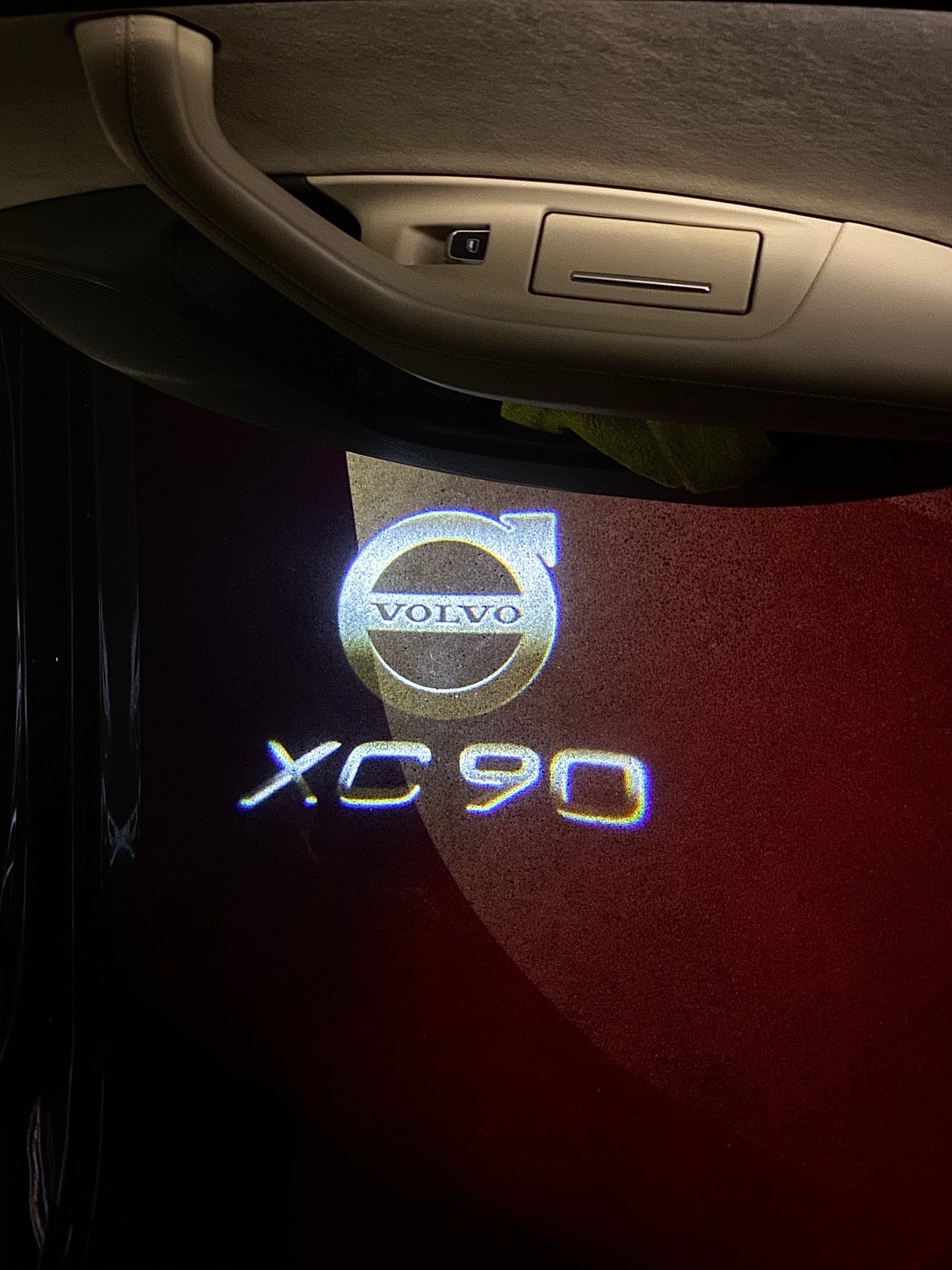 Volvo XC90 LOGO PROJECROTR LIGHTS Nr.123 (quantity  1 =  2 Logo Film /  2 door lights)