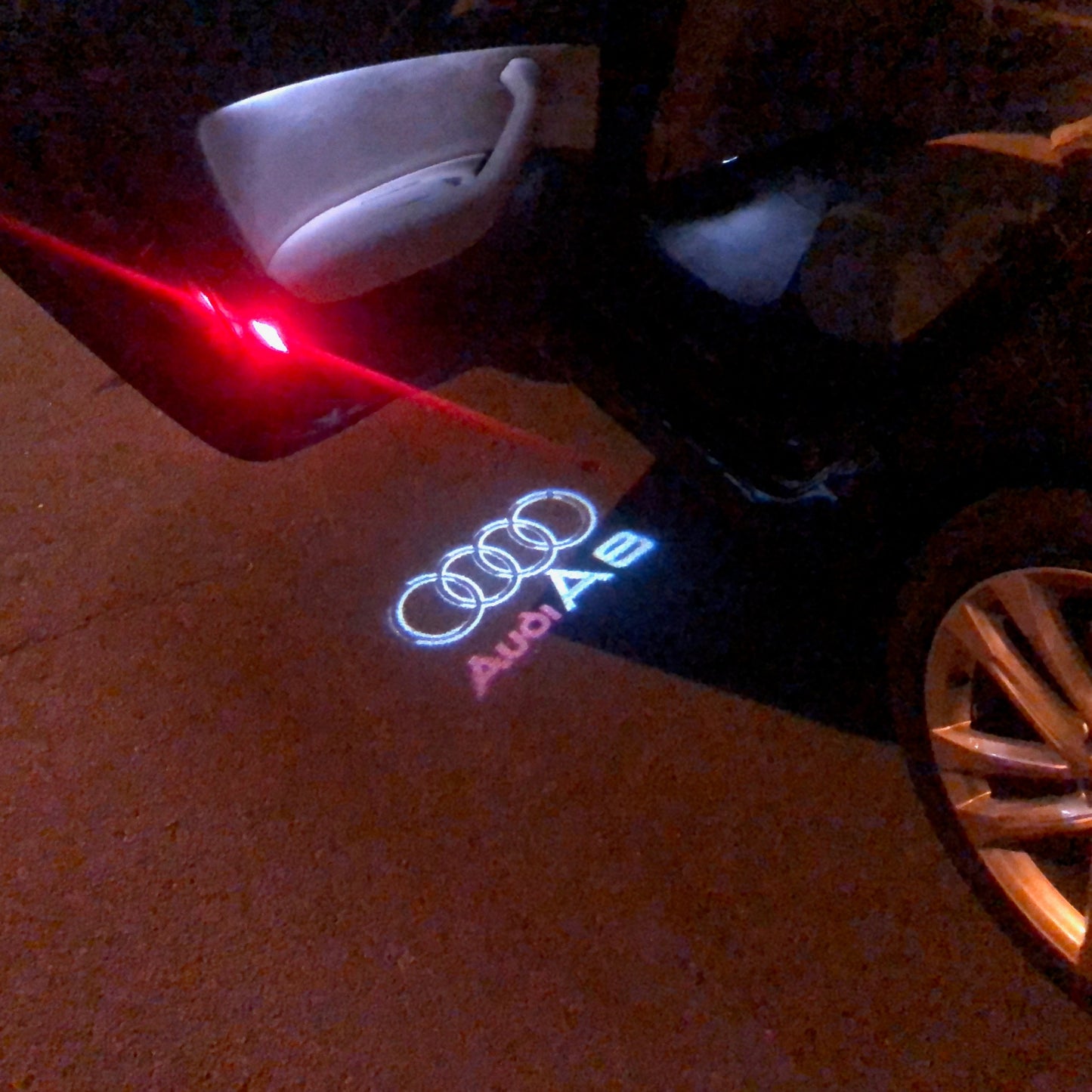 AUDI LOGO PROJECTOR LIGHTS Nr.46 (Menge 1 = 2 Logo Films / 2 Türlichter)