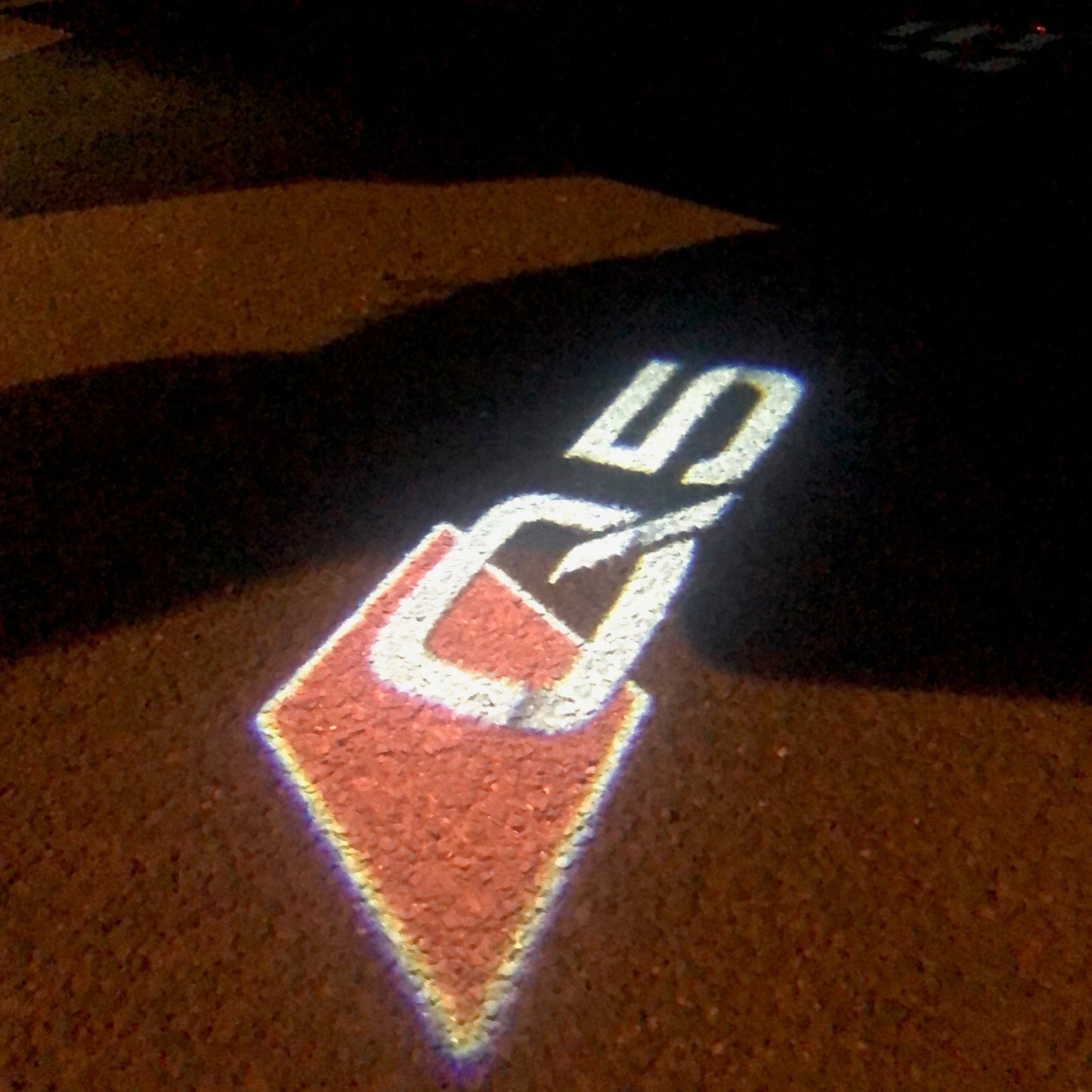 AUDI LOGO PROJECTOT LIGHTS Nr.78 (cantidad 1 = 2 películas con logotipo /2 luces de puerta)