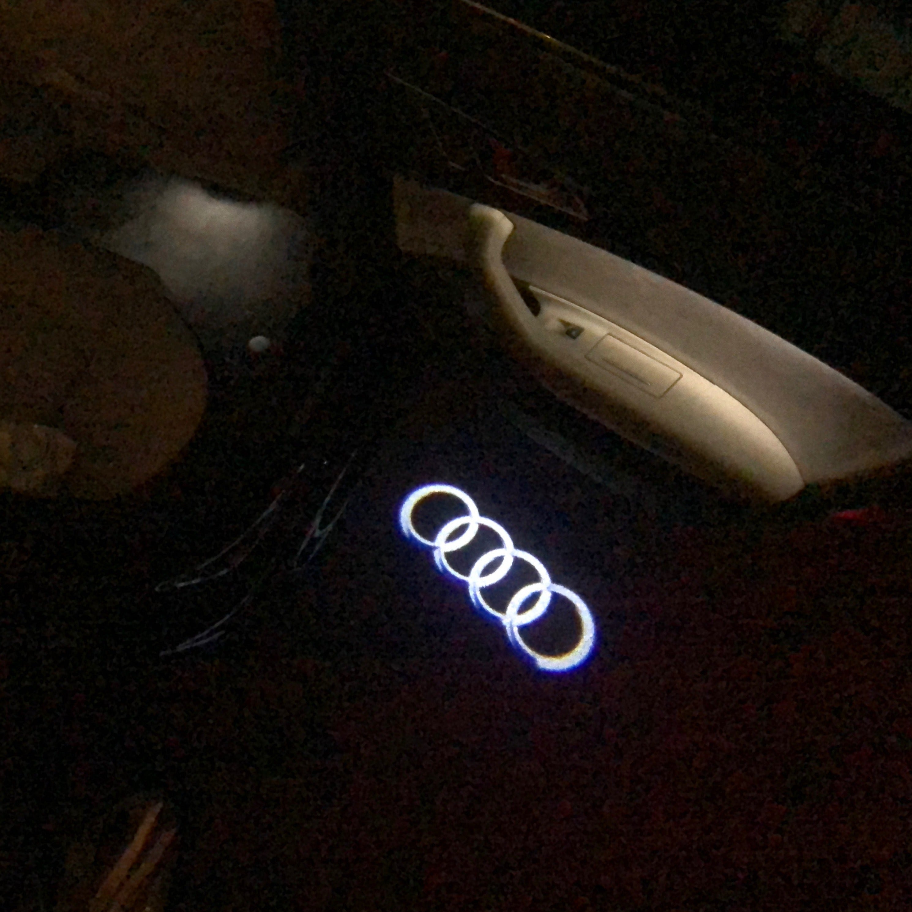 AUDI LOGO PROJECTOT LIGHTS Nr.04 (quantità 1 = 2 Logo Films /2 luci porta)