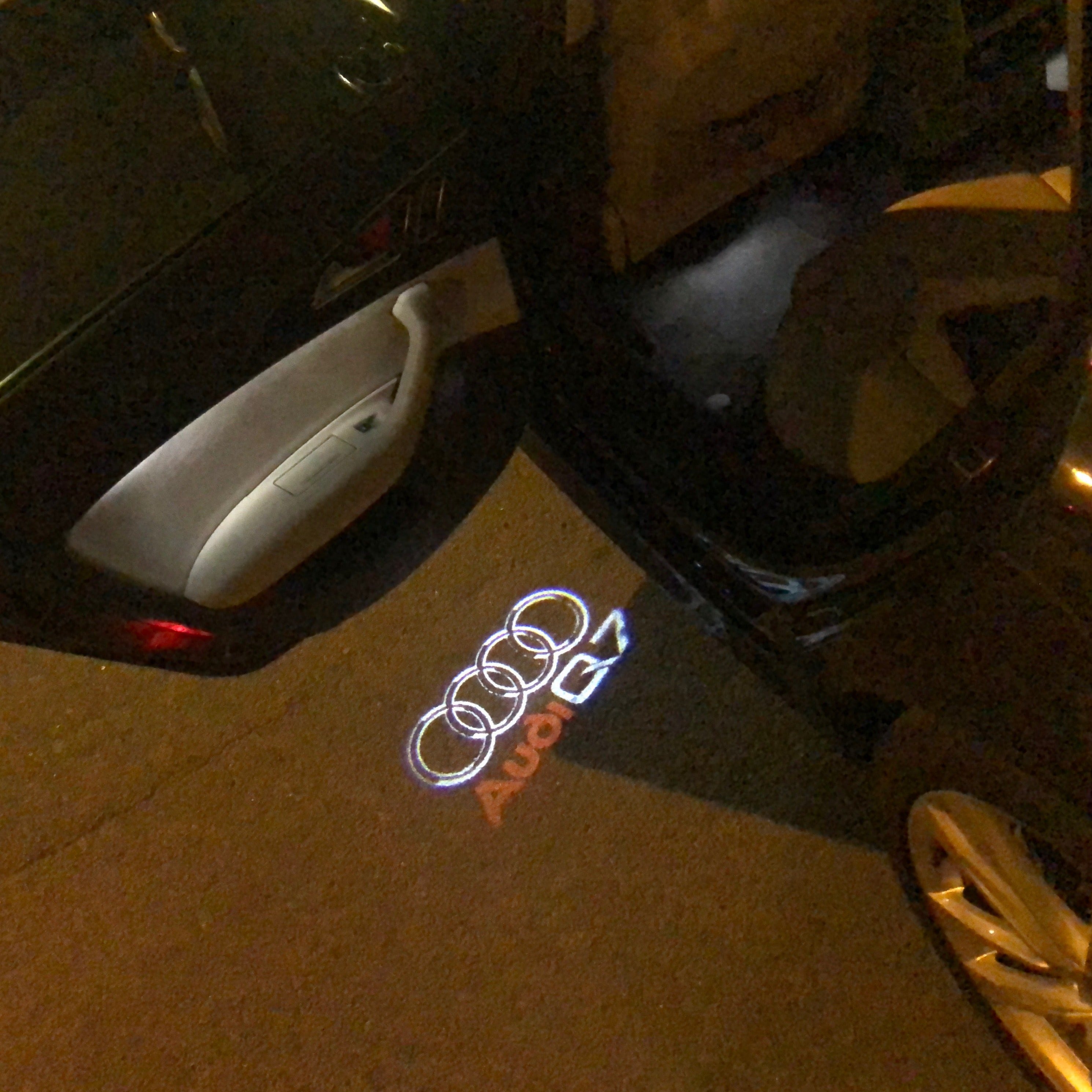 LUCI AUDI LOGO PROJECTOT Nr.49 (quantità 1 = 2 Pellicole Logo / 2 luci porta）