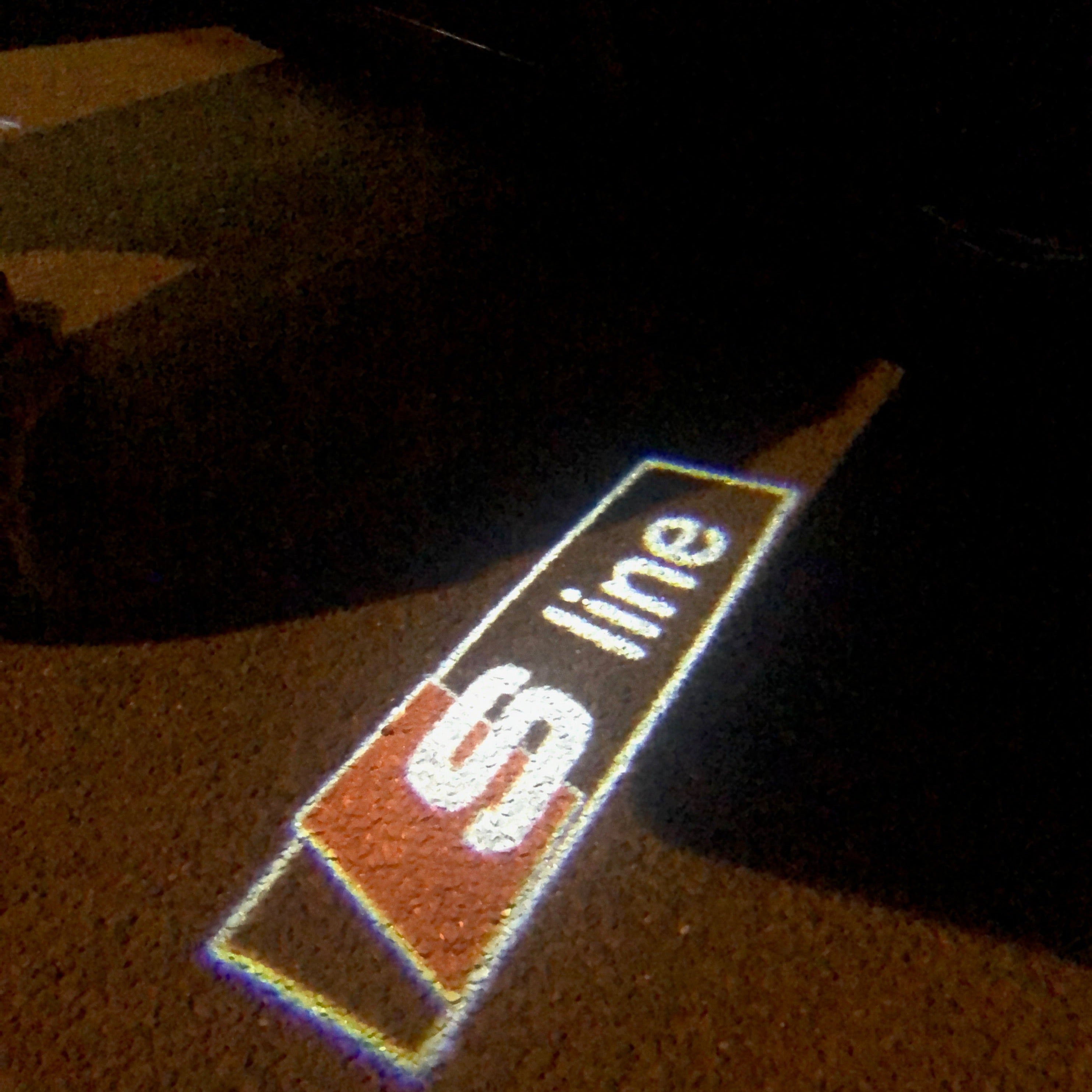 AUDI LOGO PROJECTOT LIGHTS Nr.99 (quantité 1 = 2 Logo Films /2 feux de porte)