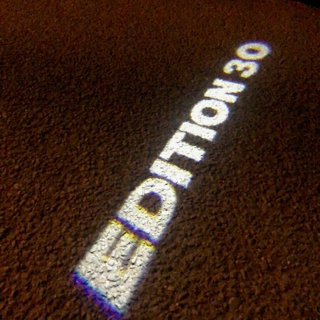 Volkswagen Türleuchten EDITION 30 Logo Nr. 66 (Menge 1 = 2 Logofolien /2 Türleuchten)