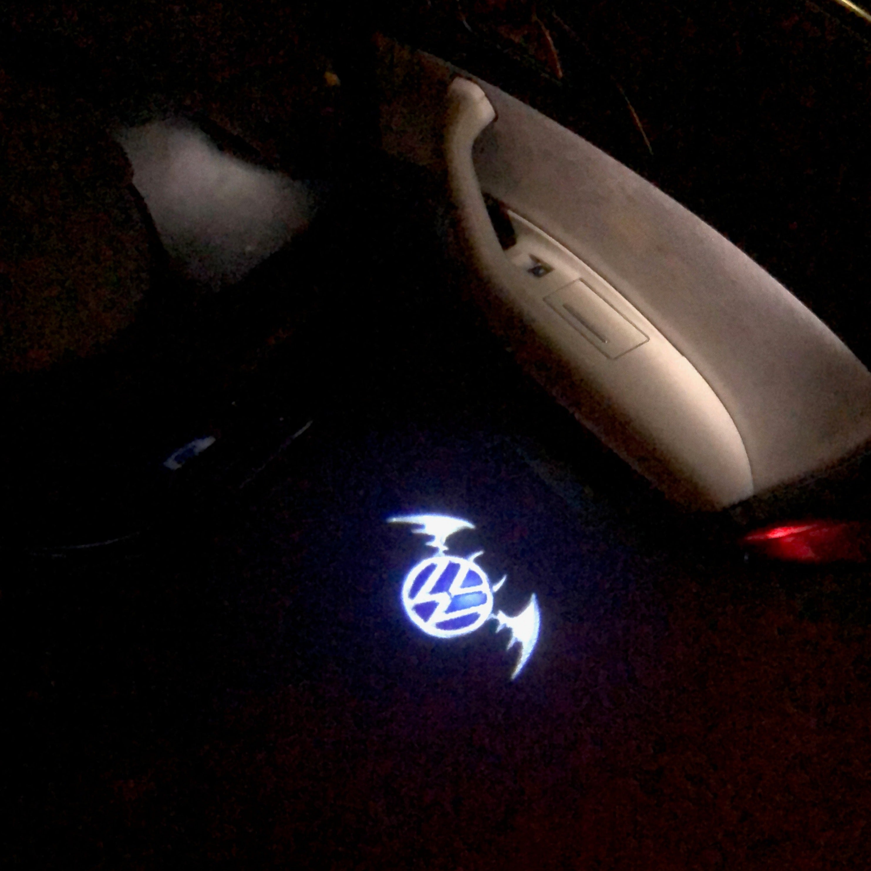 Volkswagen Door lights Logo Nr. 144 (quantité 1 = 2 Logo Films /2 feux de porte)