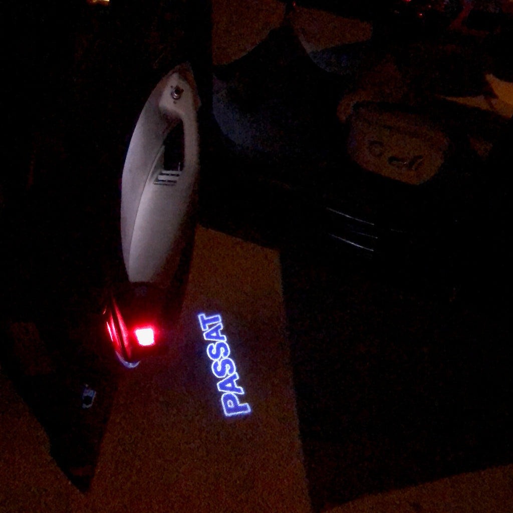 Volkswagen Door lumières Logo PASSAT Nr. 96 (quantité 1 = 2 Logo Films /2 feux de porte)