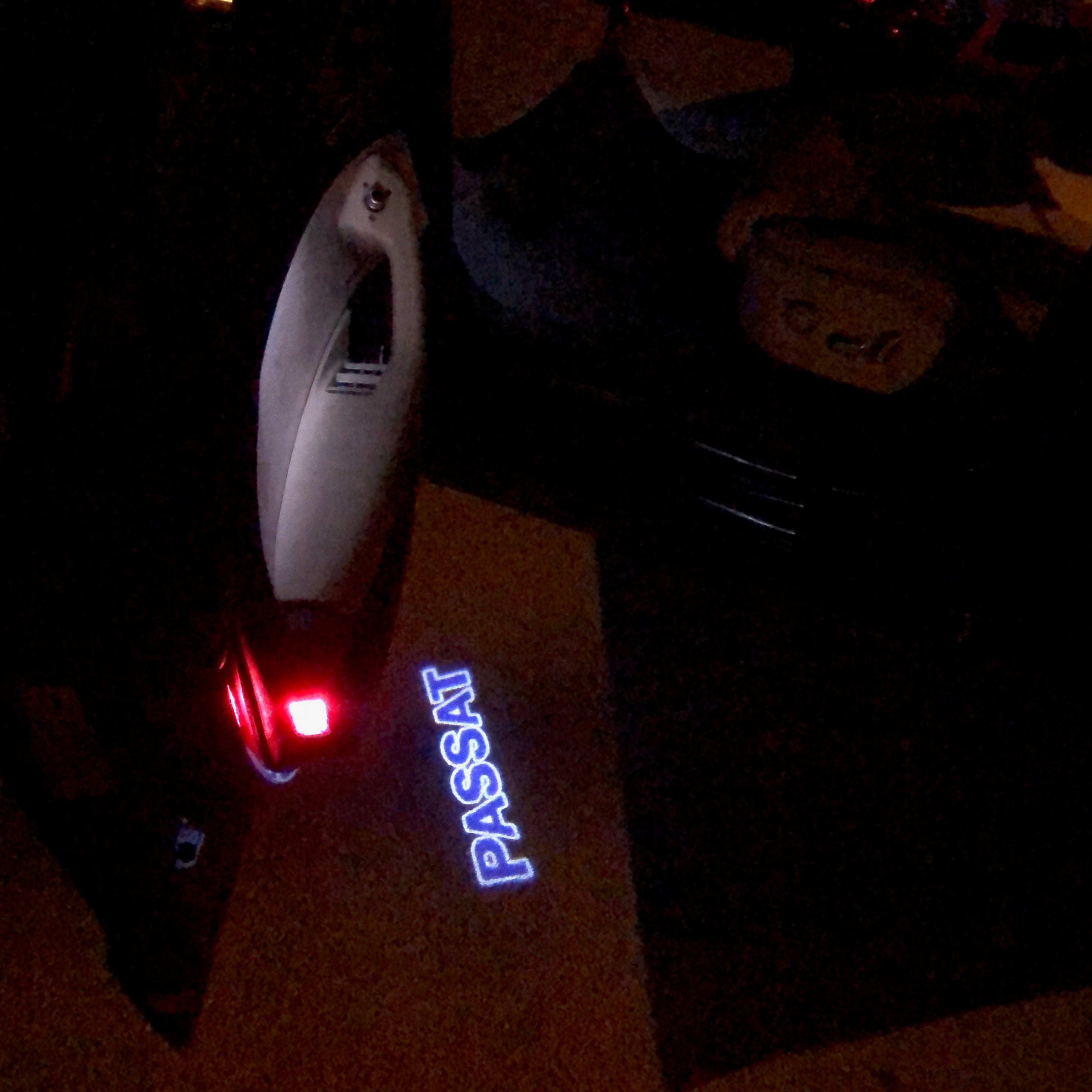 Volkswagen Door lumières Logo PASSAT Nr. 96 (quantité 1 = 2 Logo Films /2 feux de porte)