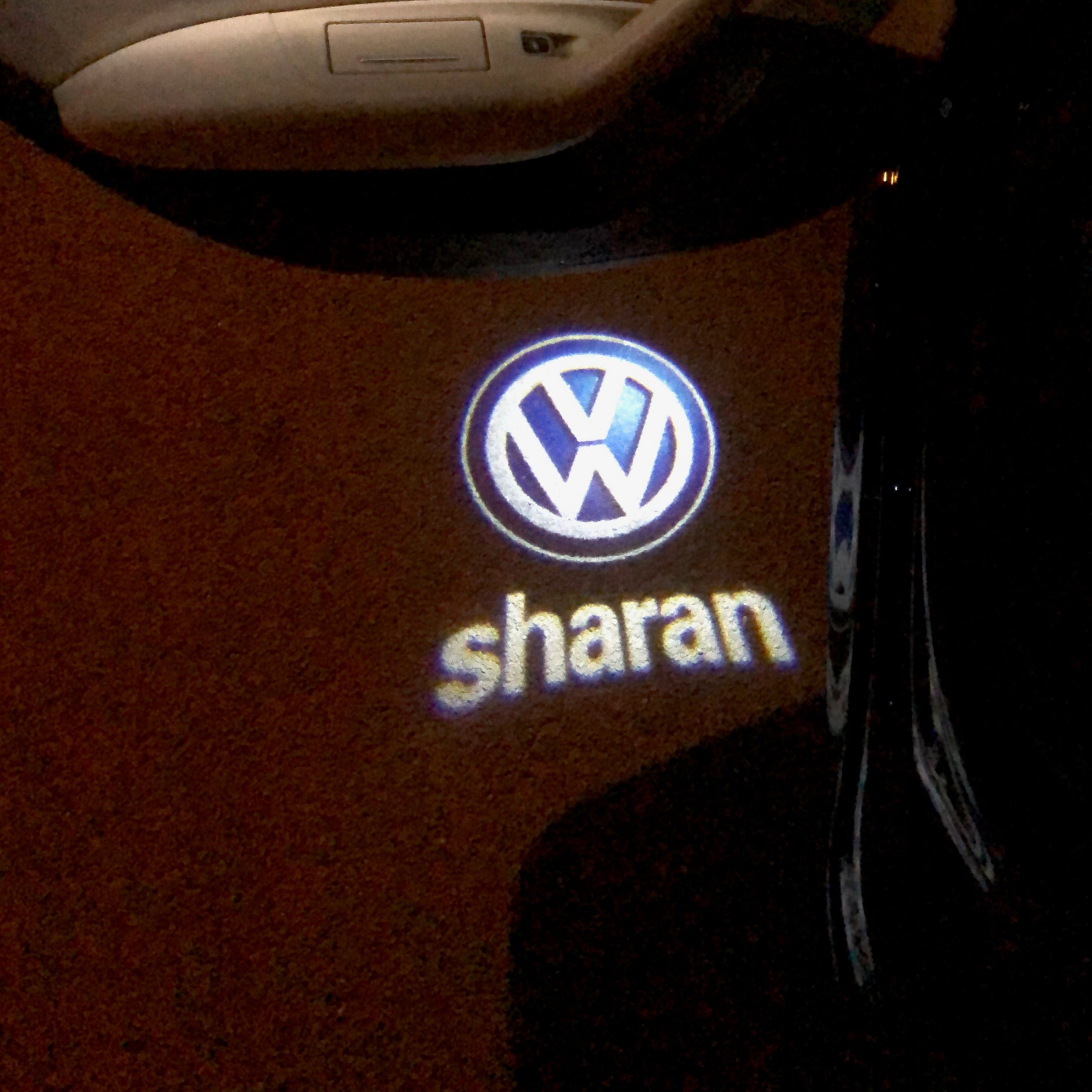 Volkswagen Türleuchten SHARAN Logo Nr. 85 (Menge 1 = 2 Logo Folien /2 Türleuchten)