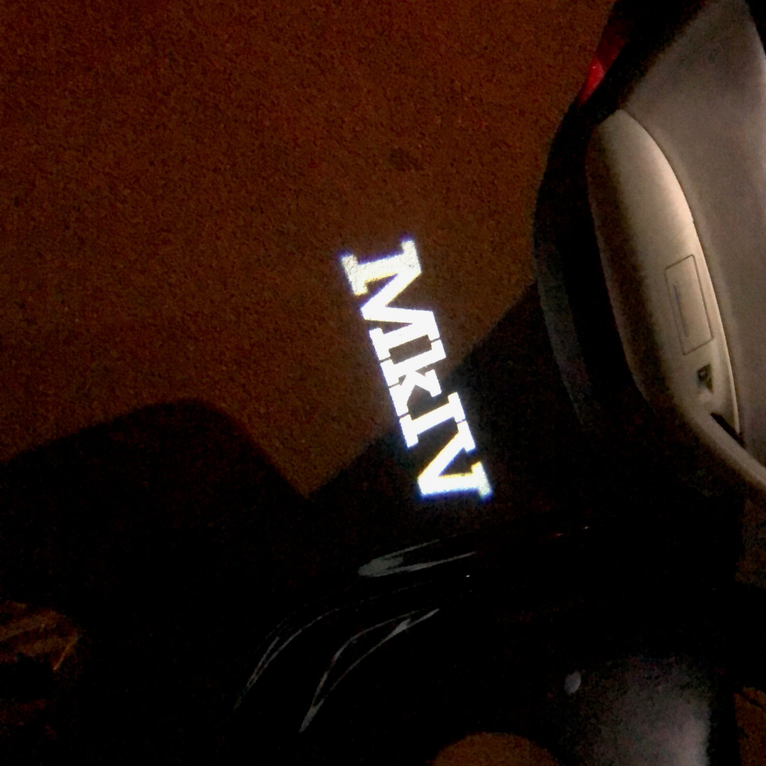 Volkswagen Porte luci MK4 Logo Nr. 88 (quantità 1 = 2 Logo Films /2 luci porta)