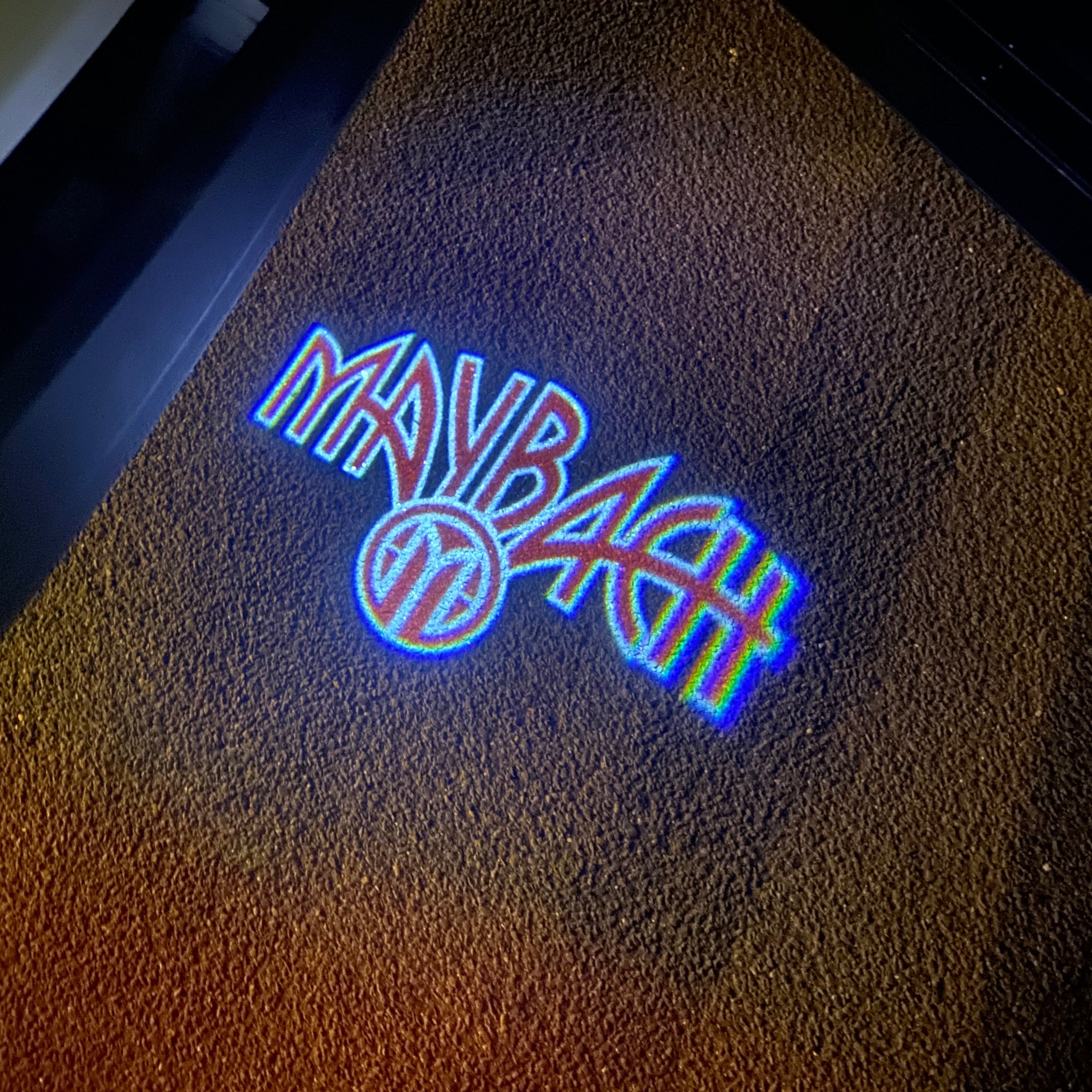 MAYBACH LOGO PROJECTOT LIGHTS Nr.28 (Menge 1 = 2 Logofolien /2 Türleuchten)