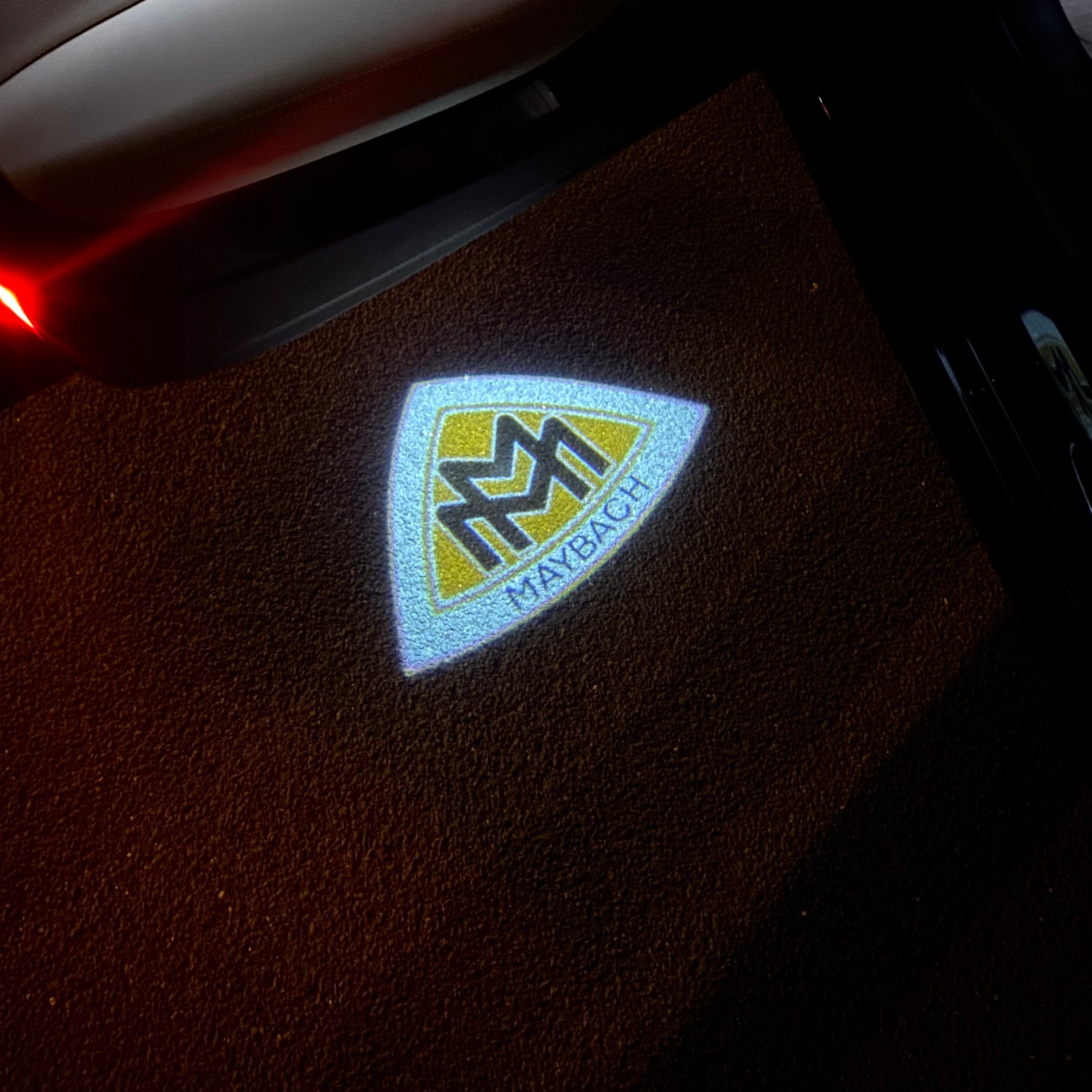 MAYBACH LOGO PROJECTOT LIGHTS Nr.28 (Menge 1 = 2 Logofolien /2 Türleuchten)