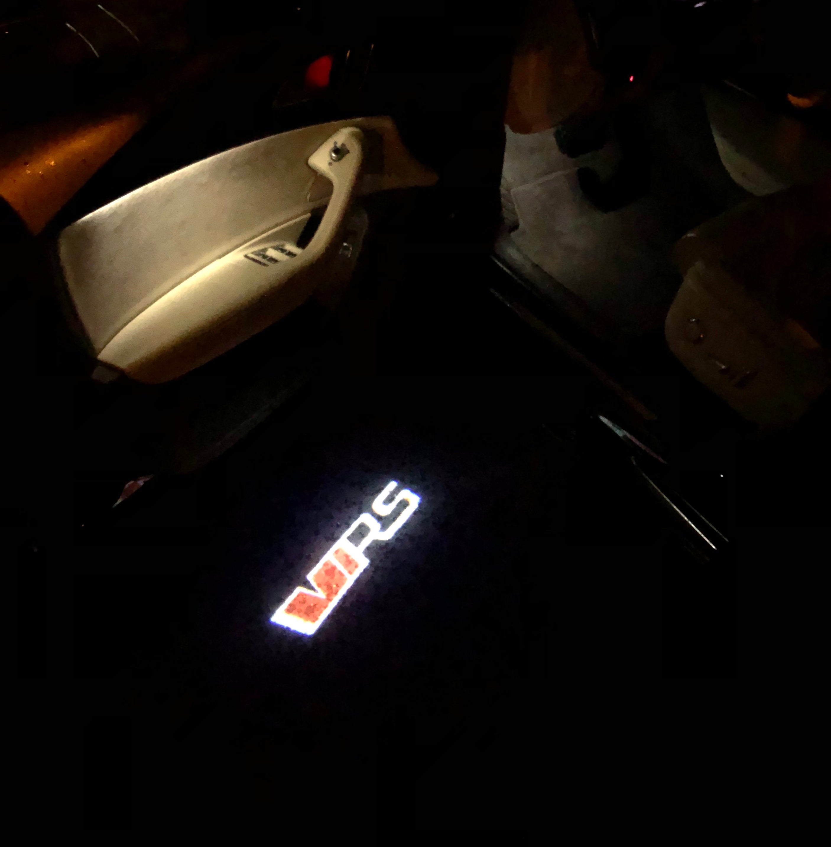 SKODA VRS LOGO PROJECTOT LIGHTS Nr.29 (quantità 1 = 2 Logo Film / 2 porte luci)